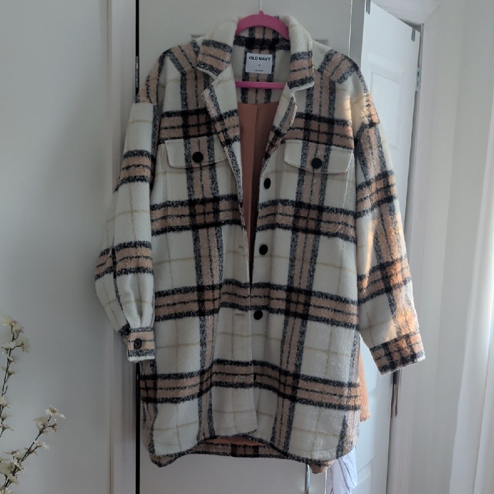 Old Navy Women's Teddy Jacket - Cream and Brown Plaid